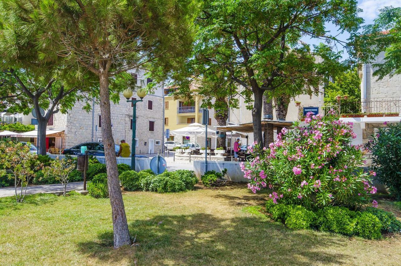 Apartments Keli Каштела Екстер'єр фото